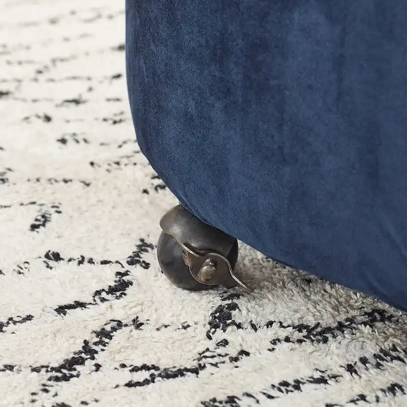 Fauteuil d'appoint capitonné moderne en velours pivotant avec roulettes