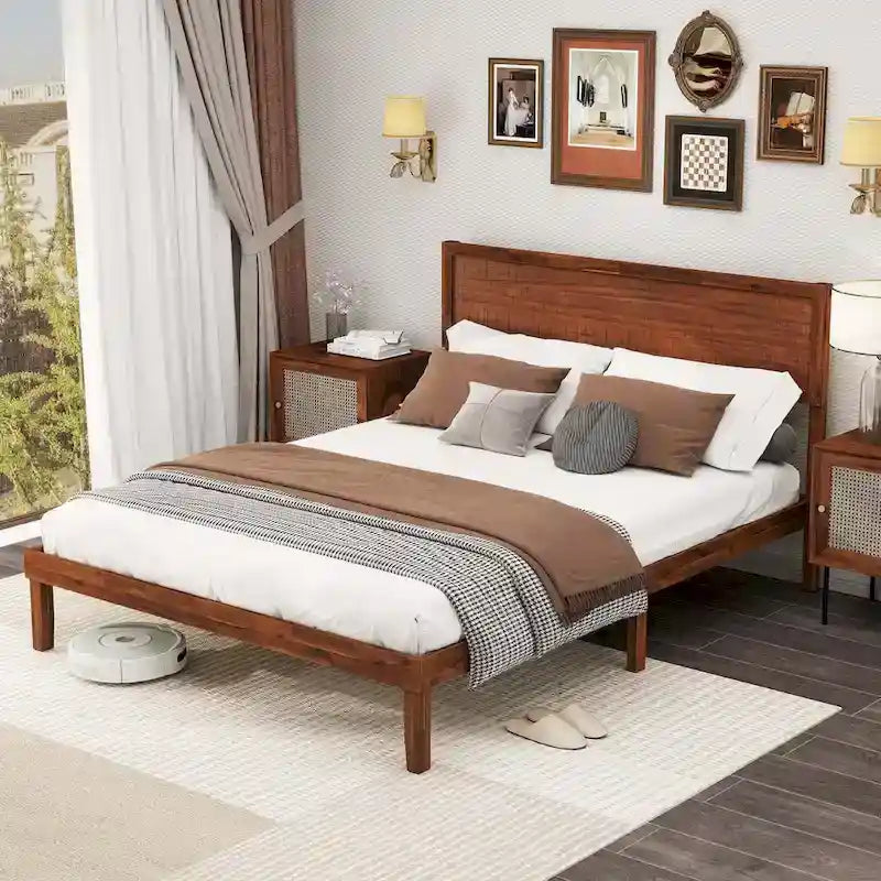 Cadre de lit plateforme rustique en bois avec tête de lit et rangement sous le lit