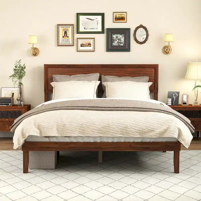 Cadre de lit plateforme rustique en bois avec tête de lit et rangement sous le lit