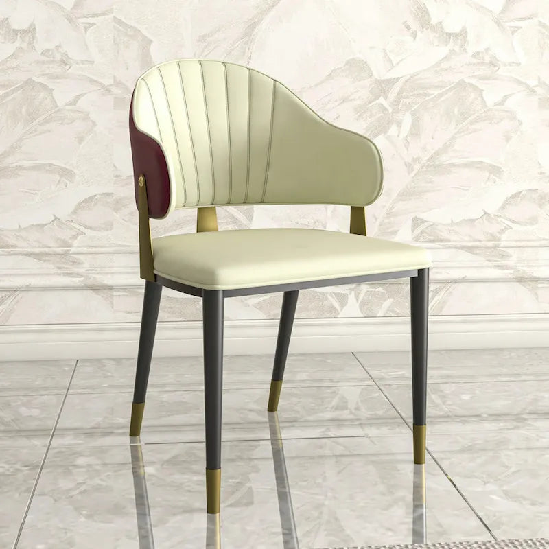 Chaise de salle à manger moderne en cuir PU avec dossier incurvé et pieds en fer